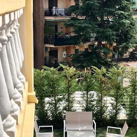 Frühstückspension Relais Montedonzelli Neapel