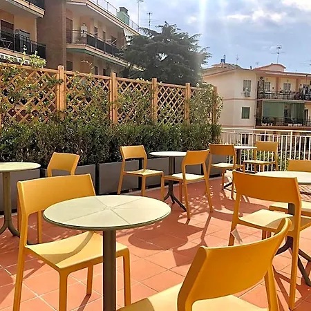 Relais Montedonzelli Bed and Breakfast 4*