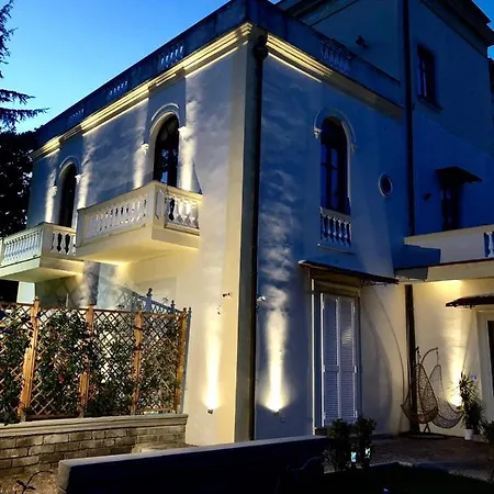 Bed and Breakfast Relais Montedonzelli 4*