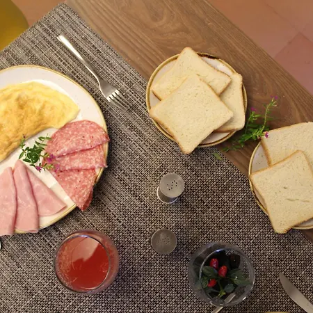 Relais Montedonzelli Bed and Breakfast 4*