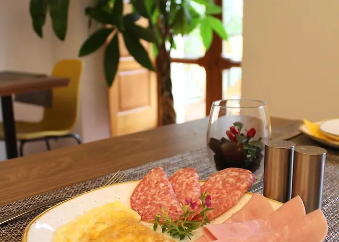 Relais Montedonzelli Couette-café 4*